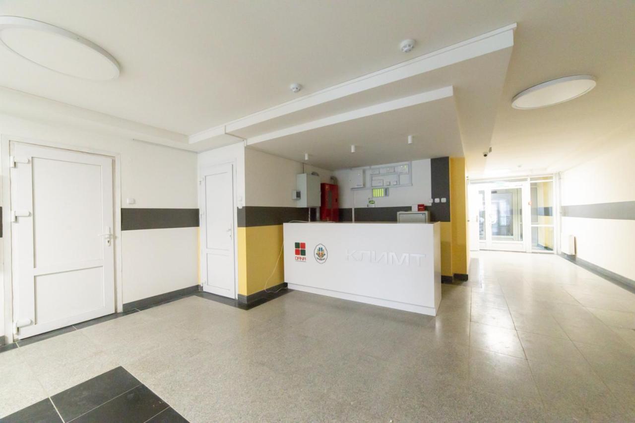 Premium Apartments Klimt On Picasso Boulevard Minsk Exterior photo